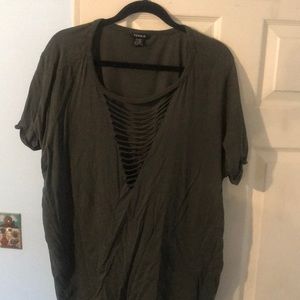 Torrid green t shirt size 3